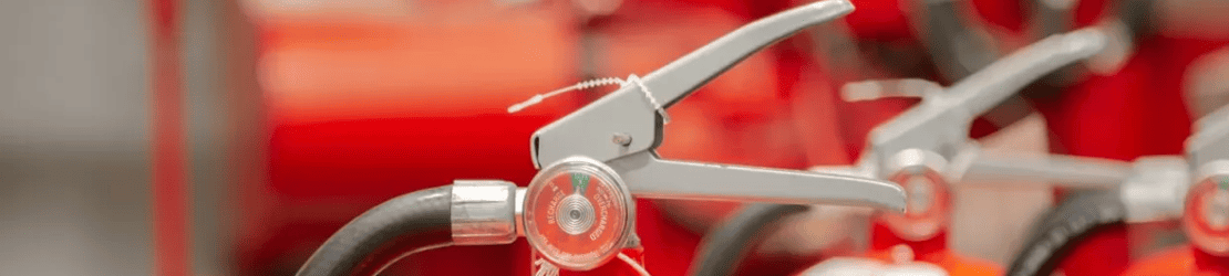 Осталось 2 месяца, чтобы провести проверку огнетушителей до изменения НДС!